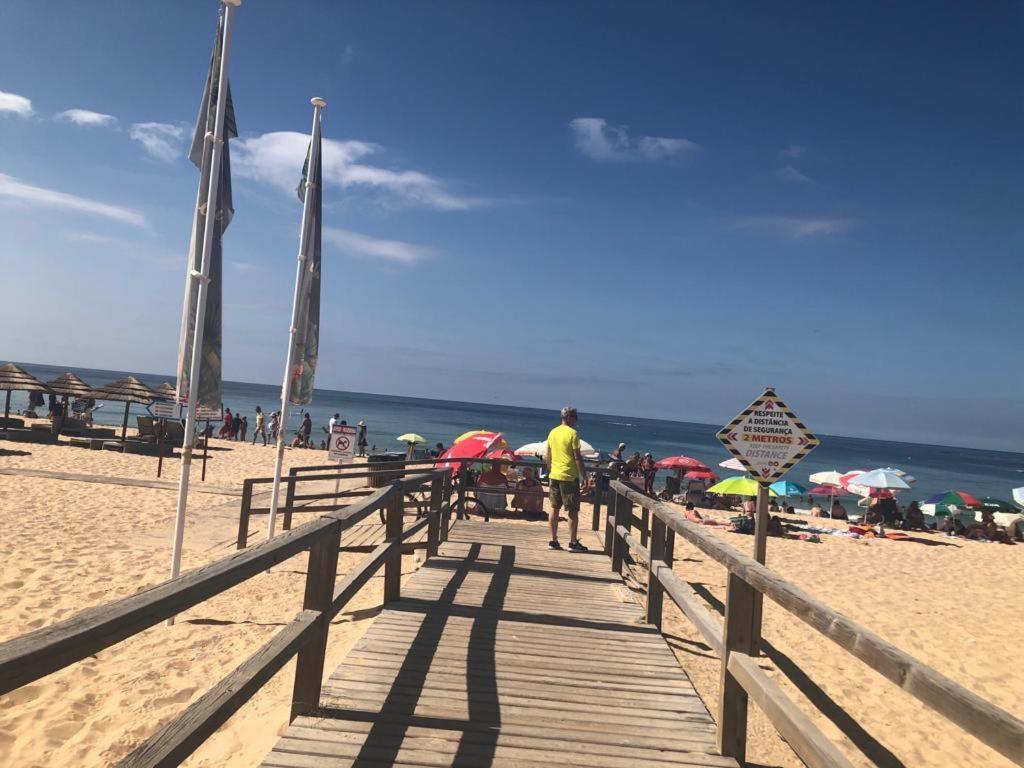 Luxury Two Br Pool View Beach Side Apartment At Algarve'S Longest Beach Armação de Pêra المظهر الخارجي الصورة