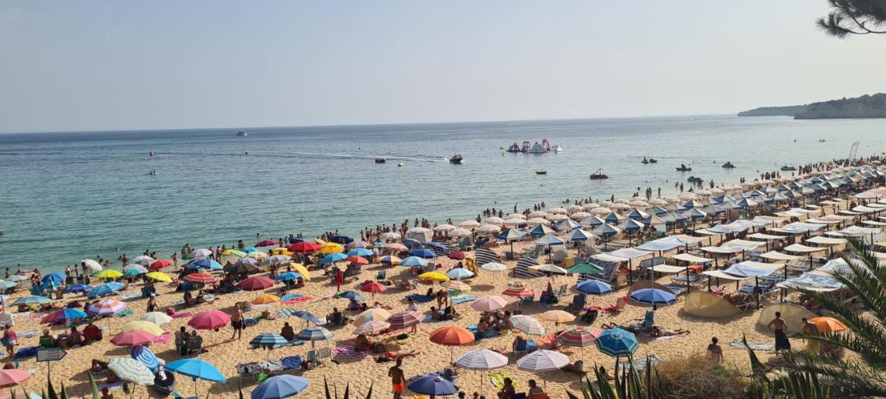 Luxury Two Br Pool View Beach Side Apartment At Algarve'S Longest Beach Armação de Pêra المظهر الخارجي الصورة